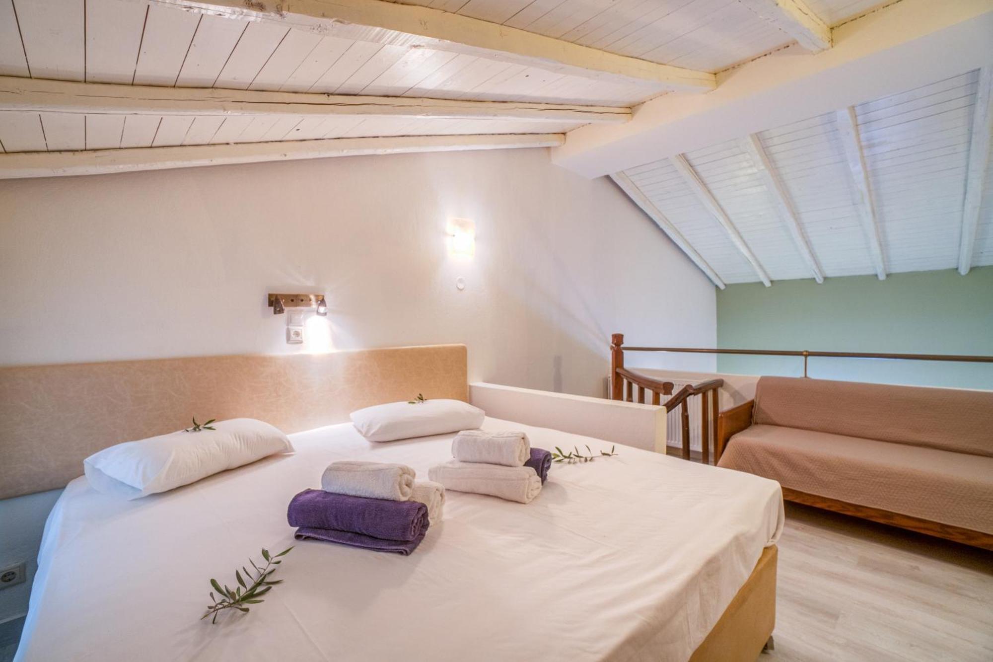 Corfu Club Maisonette 2 Apartment *